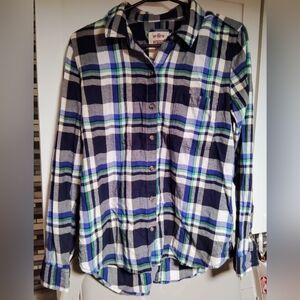 SO Perfect Plaid Flannel Shirt Relaxed Fit Long Sleeves